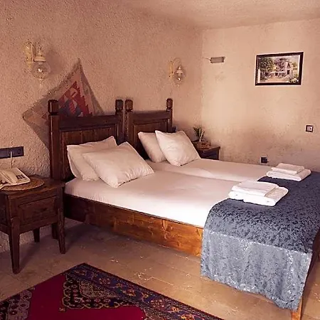 Otel Stone Age 5*